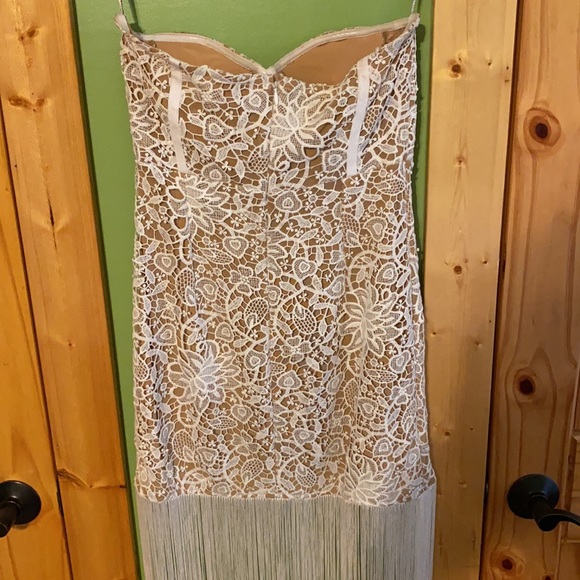 Miss Circle white floral strapless gown - Picture 5 of 7